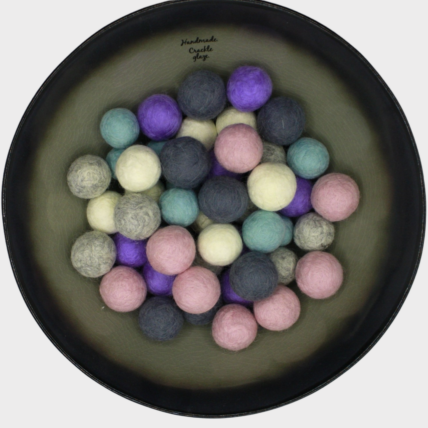 6 Filzbälle in verschiedenen Farben